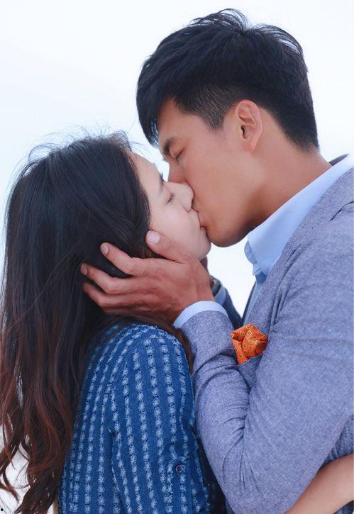 娱乐吃瓜于晓光,娱乐圈的甜蜜瓜果,甜蜜背后的辛酸故事 第2张 娱乐吃瓜于晓光,娱乐圈的甜蜜瓜果,甜蜜背后的辛酸故事 第2张